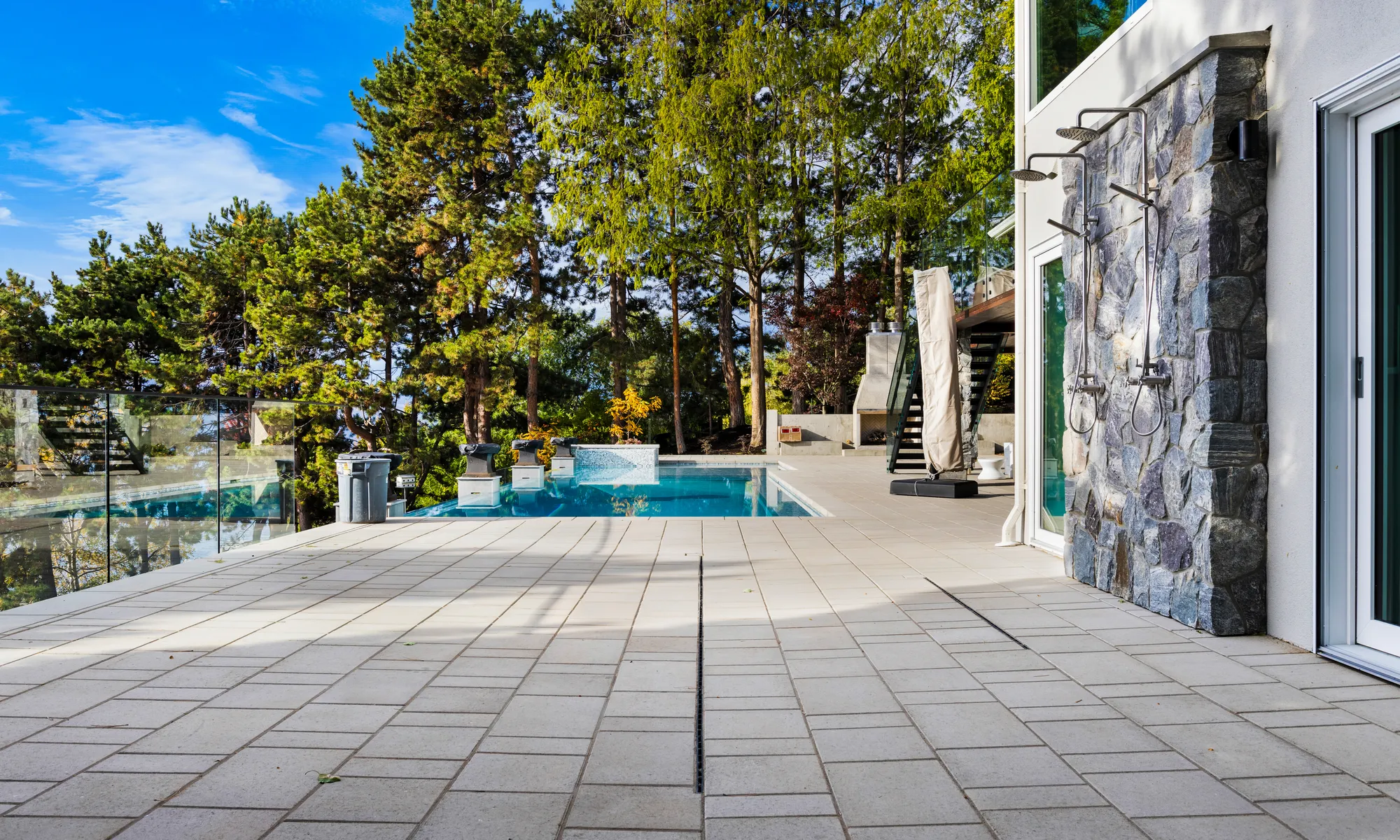 stone flooring for pool and tress